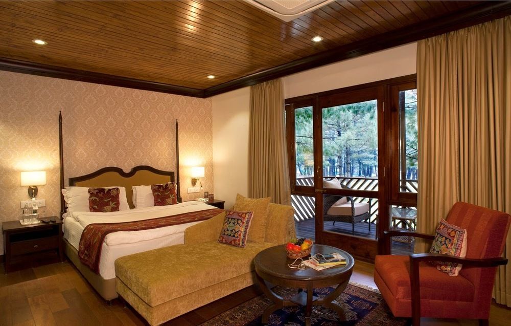 Hotel Senator Pine N Peak Pahalgām Exterior foto